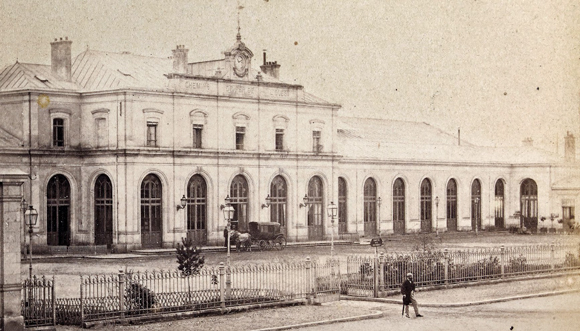 La gare de Rennes en fer de lance