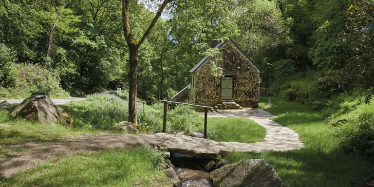 Restauration du moulin de Rossulien à Plomelin, partenariat croisé au service du patrimoine