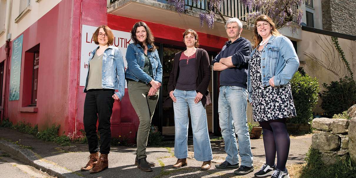 L'équipe de la Grande Boutique, à Langonnet, Morbihan